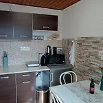 Kis Kucko Διαμέρισμα Ταπόλκα