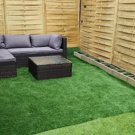 Kis Kucko * Ταπόλκα